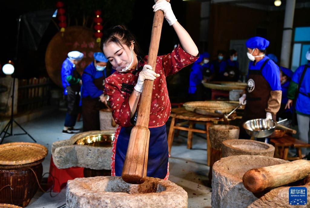 微乐斗地主电脑版八喜牌